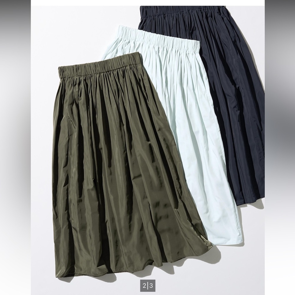 Uniqlo Light Gray Volume Gather Skirt, Size XS - Picture 2 of 9